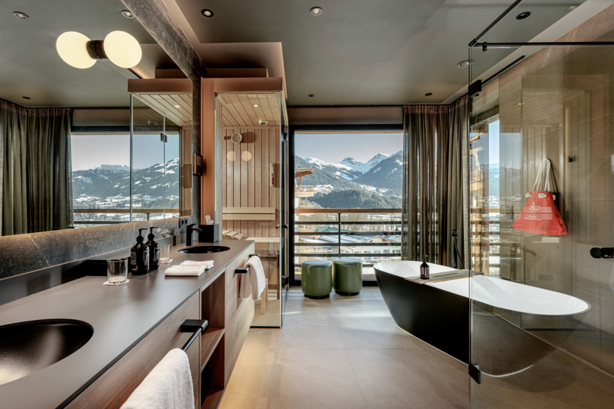 Badezimmer im Grand Tirolia Kitzbühel