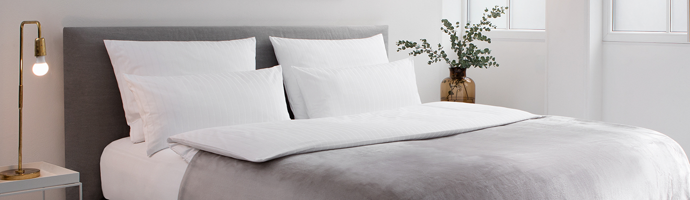 hotel bed linen