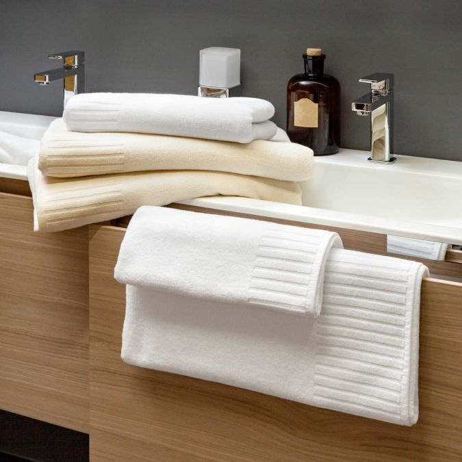 Zwirnfrottier Handtücher für Hotel & Sauna | FBF bed&more | Badetücher